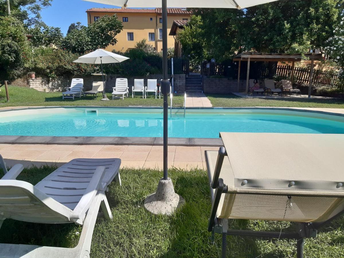 Agriturismo Poggio Al Tesoro Crespina Dış mekan fotoğraf
