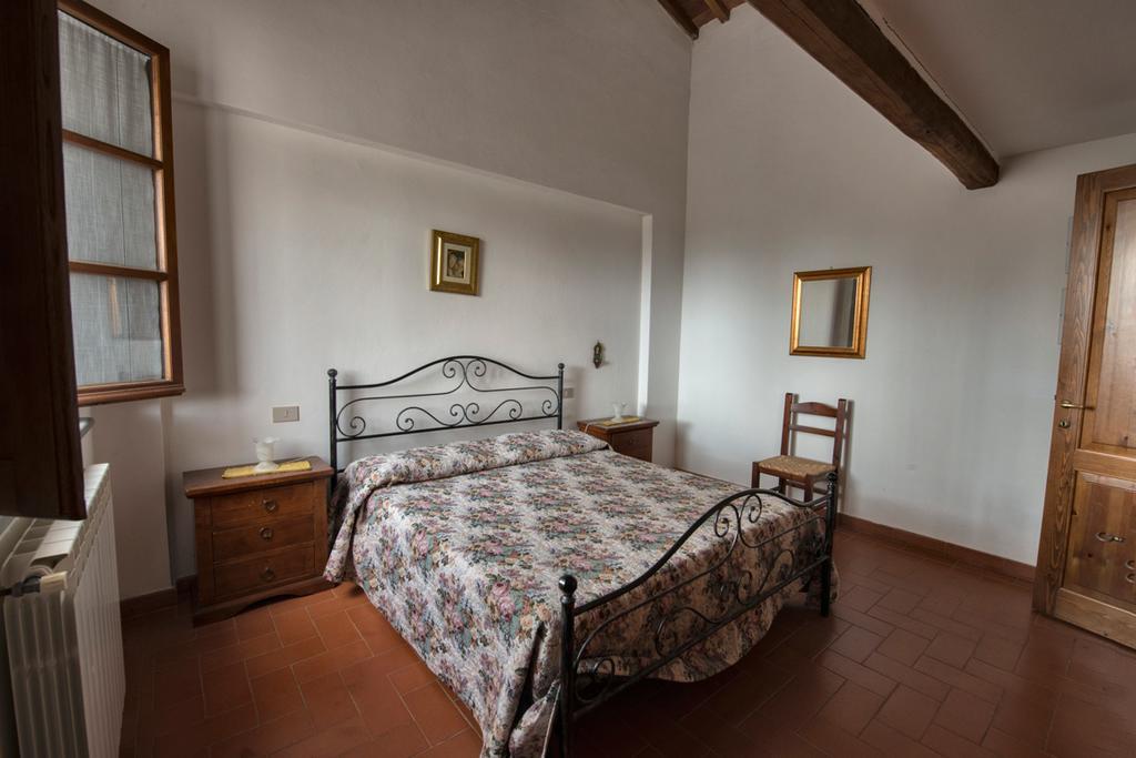 Agriturismo Poggio Al Tesoro Crespina Oda fotoğraf