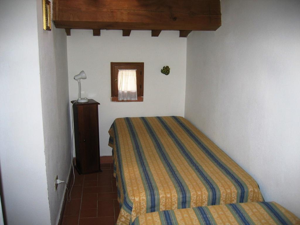 Agriturismo Poggio Al Tesoro Crespina Dış mekan fotoğraf